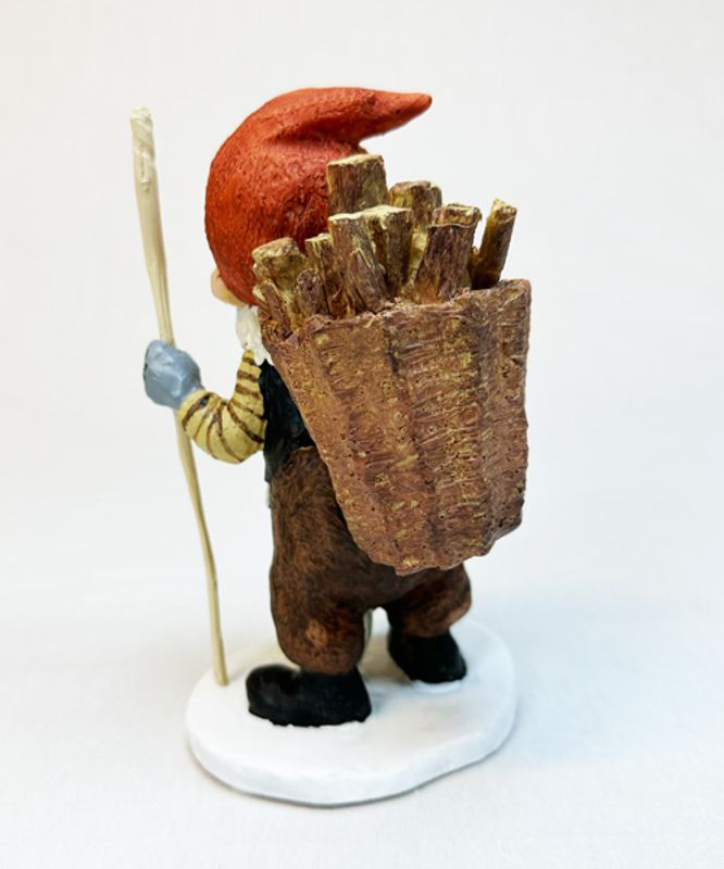 Midthun-nisse med stav