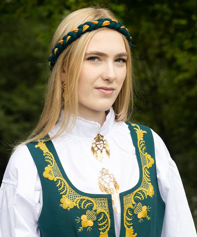 Sjøgrønn Romeriksbunad L40